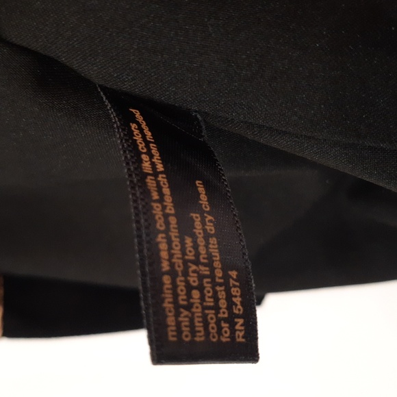 EUC Limited Outback Red Black Skirt with Gold Trim Sz 6 - Picture 6 of 9